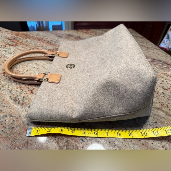 Tory Burch Dana Grayish Beige Wool/Leather Tote Bag Purse - Picture 13 of 16